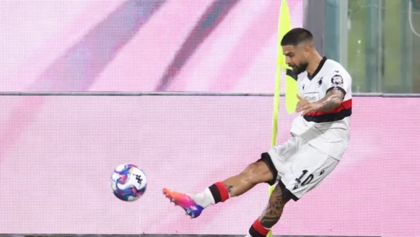 INSIGNE 4