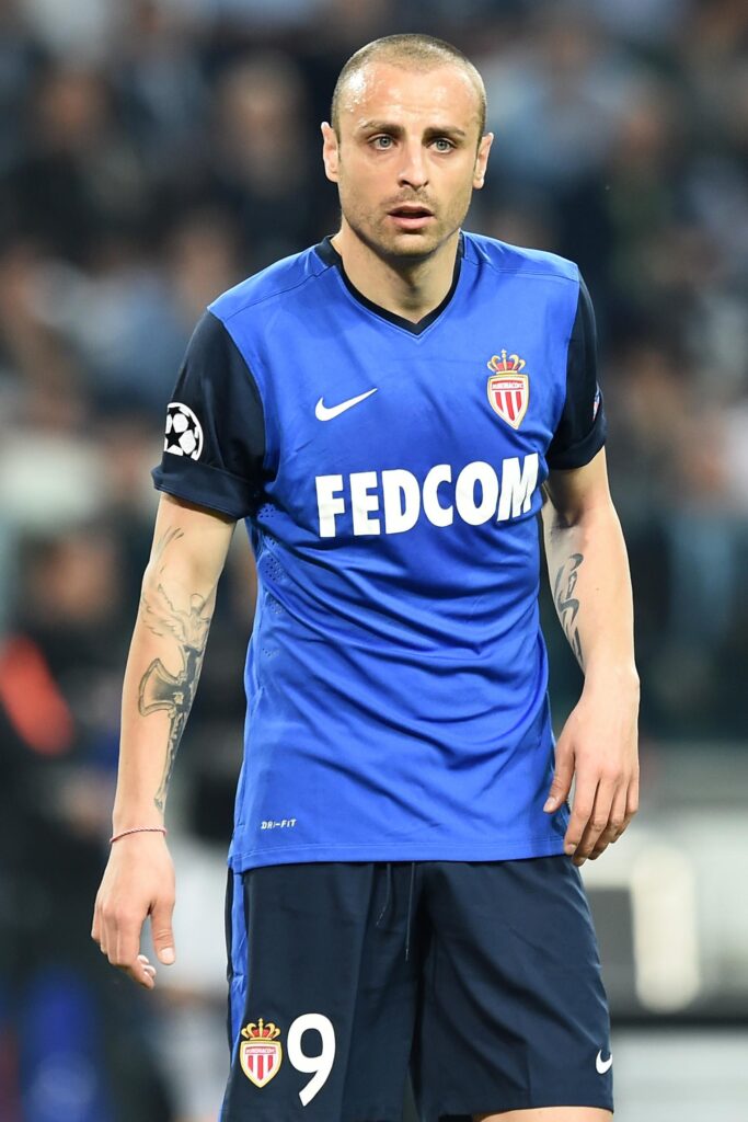 Berbatov monaco away champions league aprile 2015 ifa