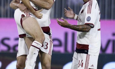 bonaventura de jong esultano milan away ottobre 2014 ifa