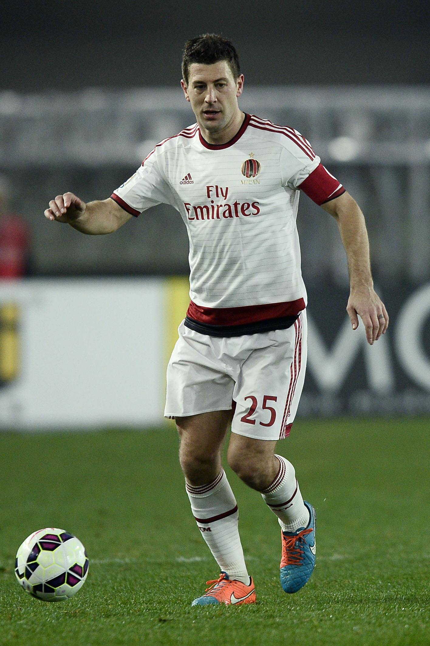 bonera azione milan away febbraio 2015 ifa