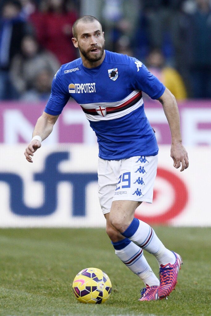 De Silvestri, l'ennesimo Capitano con la valigia in mano 1 de silvestri azione sampdoria gennaio 2015 ifa