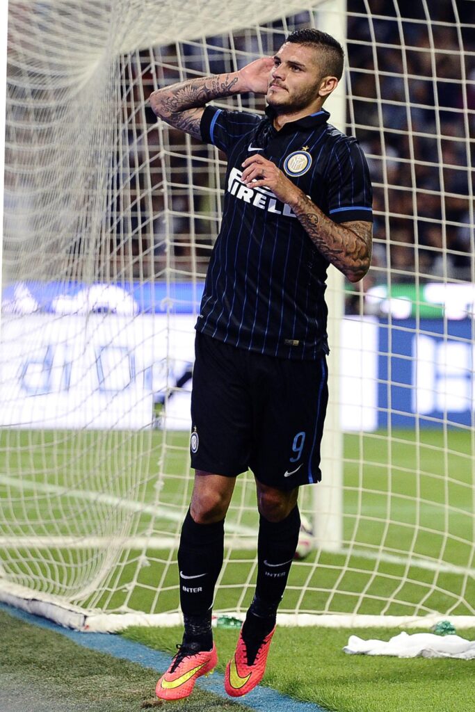 Icardi esulta inter europa league agosto 2014 ifa