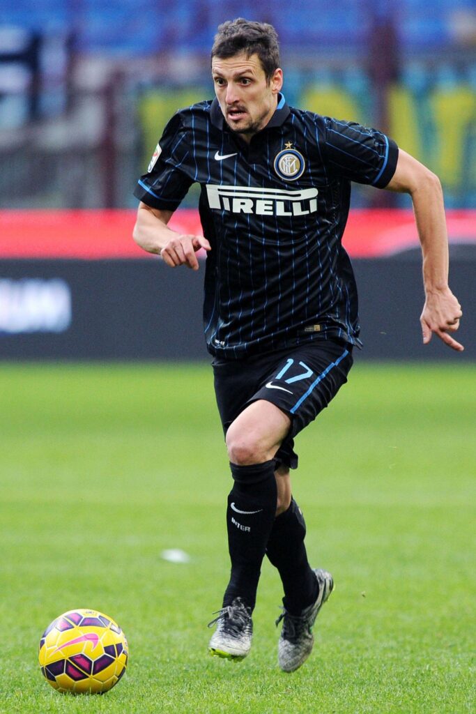 Kuzmanovic: «Oggi una gara diversa e importantissima» 1 kuzmanovic azione inter gennaio 2015 ifa