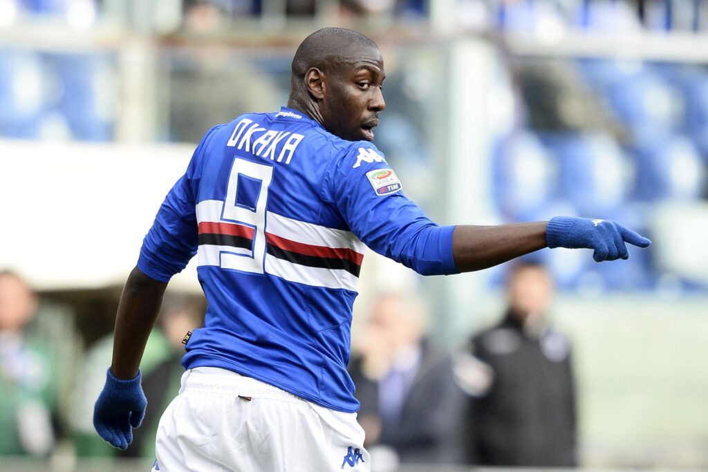 Calciomercato Sampdoria, cosa serve per Okaka? Il punto 1 okaka spalle sampdoria febbraio 2015 ifa