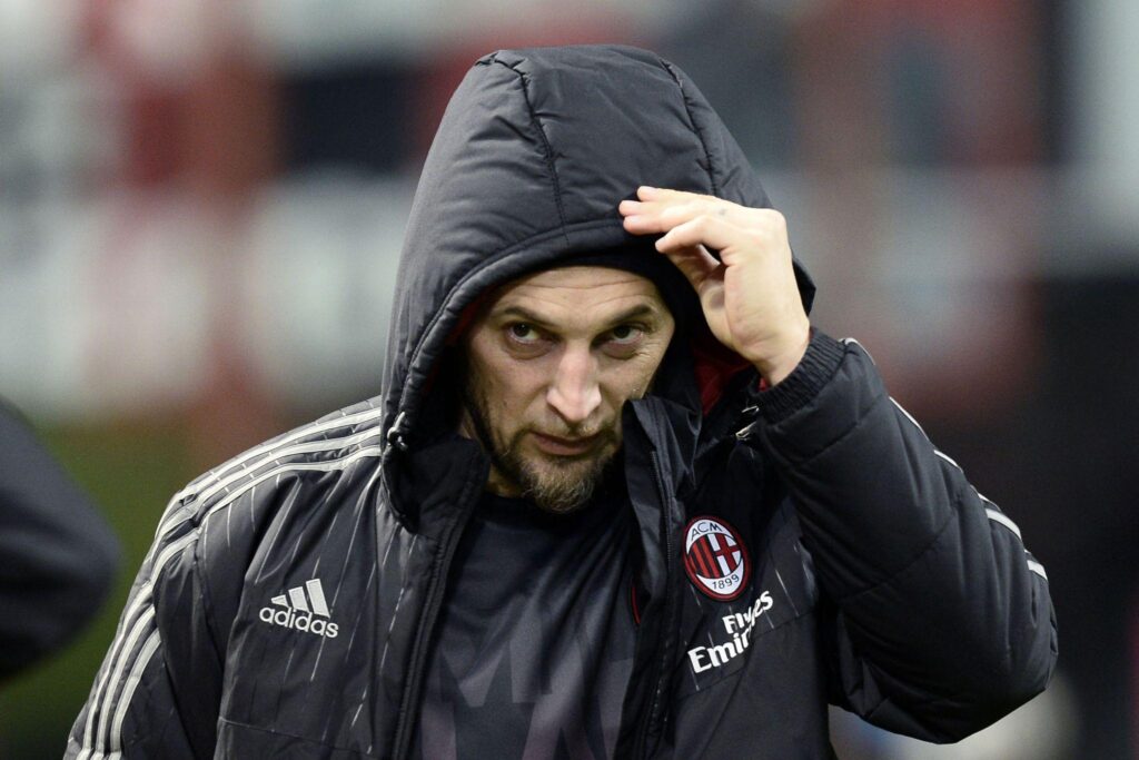 Abbiati: «A Genova dobbiamo vincere, punto. Brocchi...» 1 abbiati cappuccio milan novembre 2015 ifa