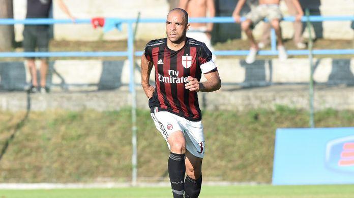 alex-azione-milan-luglio-2015-ifa