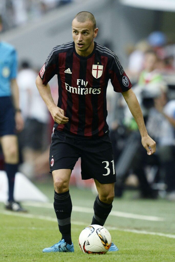 Milan, un mese di stop per Antonelli: pronto Vangioni 1 antonelli