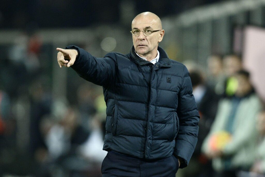Ballardini: «Credo siano evidenti i due rigori non concessi» 1 ballardini palermo novembre 2015 ifa