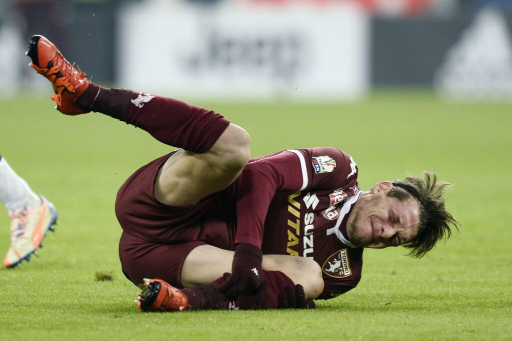 Lotta salvezza: respirano Torino, Udinese e Atalanta. Palermo a rischio 1 belotti disteso torino dicembre 2015 ifa