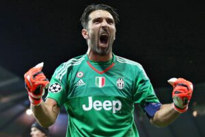 buffon esulta juventus champions league settembre 2015 ifa