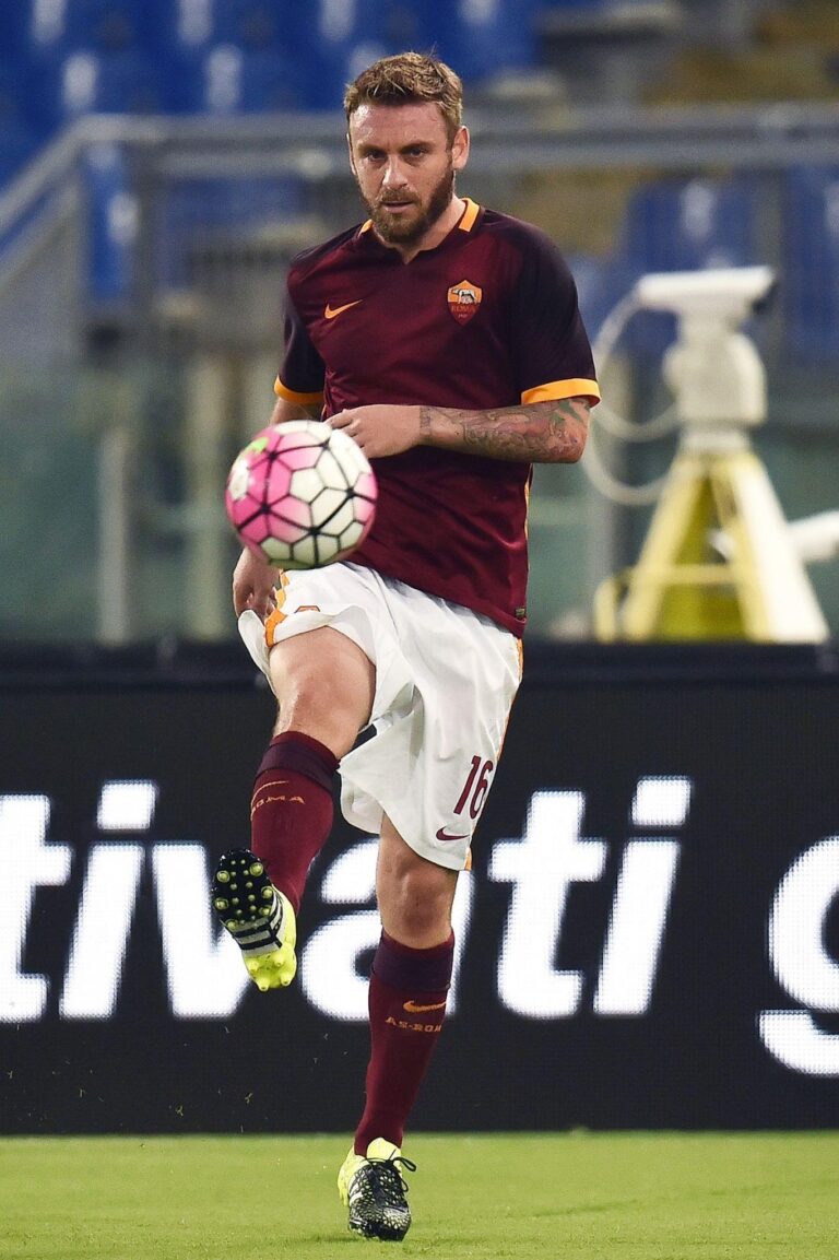 de rossi azione roma agosto 2015 ifa