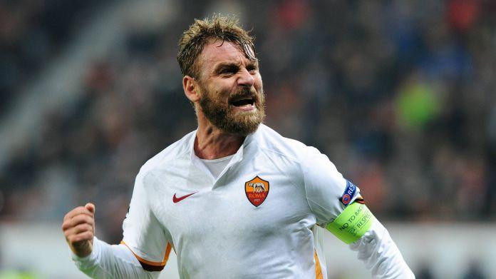 de-rossi-esulta-roma-away-champions-league-ottobre-2015-ifa de rossi roma
