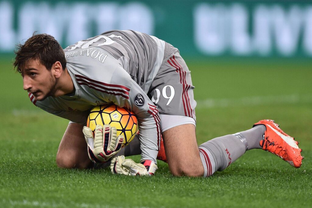 Donnarumma: «Dobbiamo mettere questa voglia nel prossimo match» 1 donnarumma azione milan novembre 2015 ifa