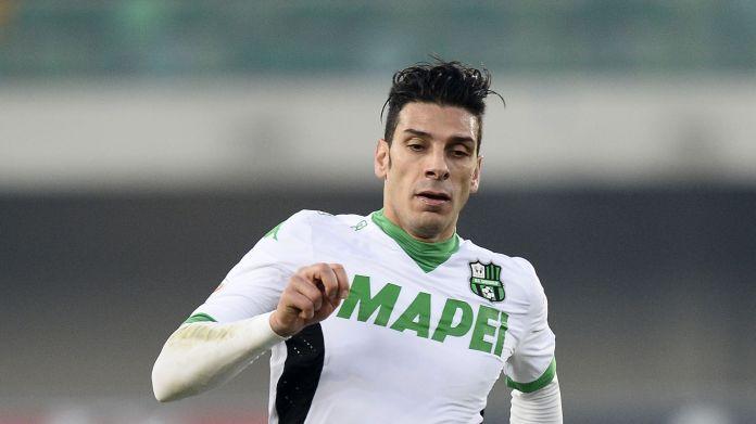 floccari-azione-sassuolo-away-dicembre-2015-ifa