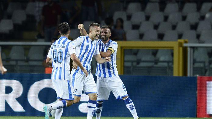 fornasier-esulta-pescara-agosto-2015-ifa memushaj pescara
