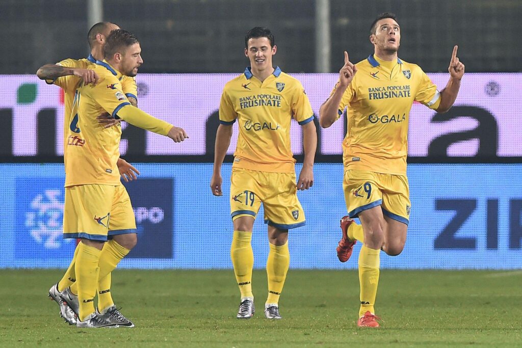 Lotta salvezza: vince il Frosinone, margine a 5 punti 1 frosinone esultanza dicembre 2015 ifa