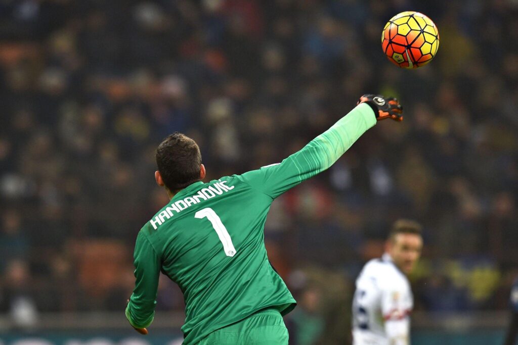 Handanovic azione inter dicembre 2015 ifa