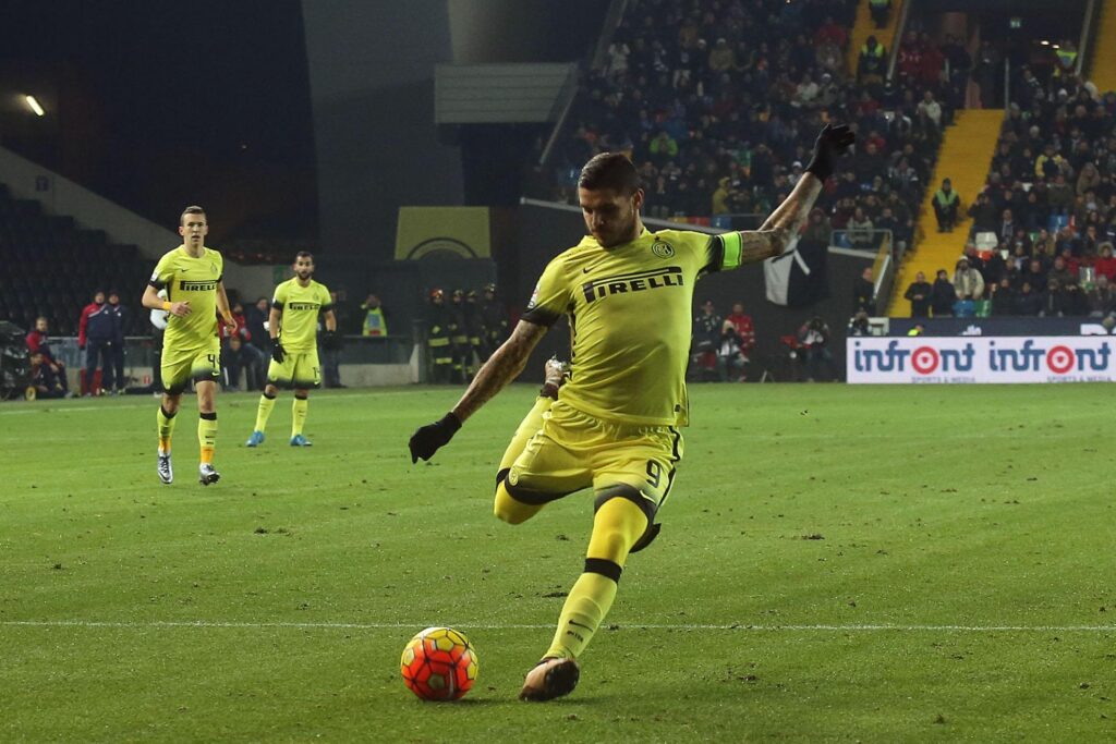 Qui Appiano Gentile: doppia seduta per i nerazzurri, palestra e campo 1 icardi azione inter third dicembre 2015 ifa
