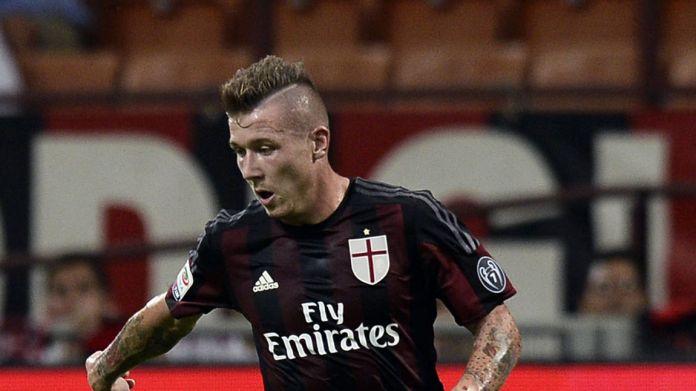 kucka-azione-milan-agosto-2015-ifa