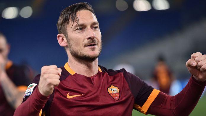 totti-esulta-tris-roma-aprile-2016-ifa Roma Sampdoria