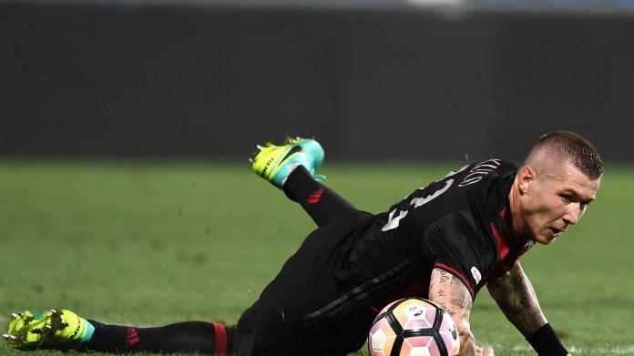 kucka-milan-azione-agosto-2016-ifa