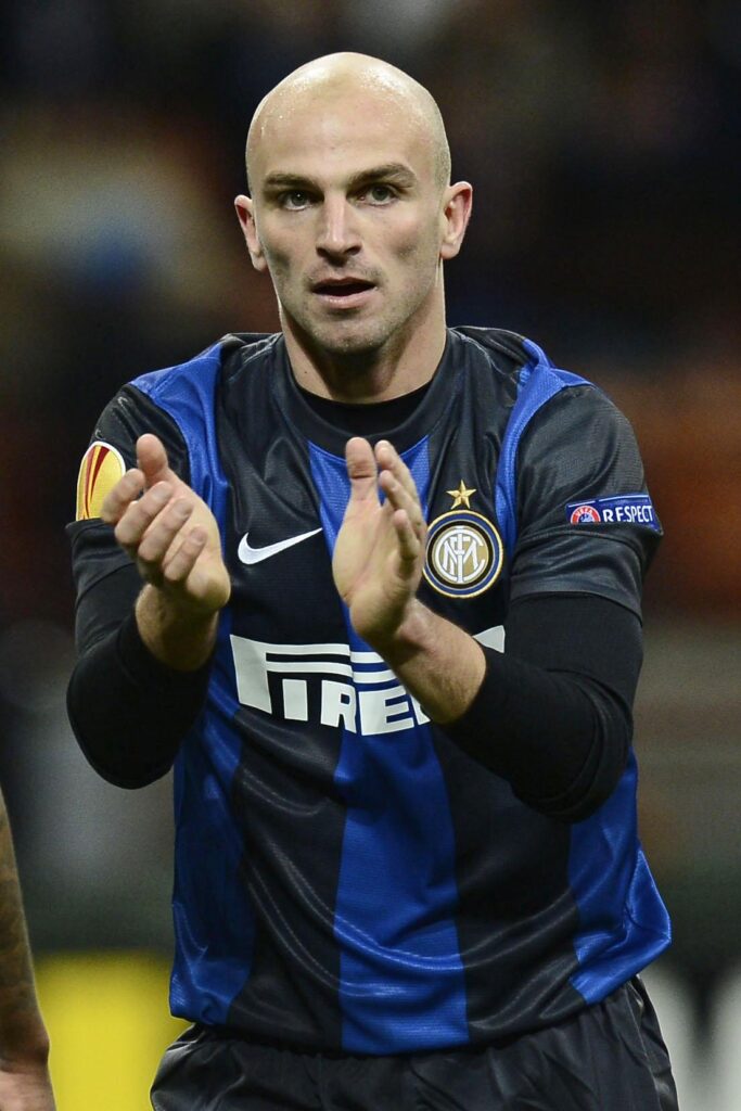 Cambiasso: «Inter Sampdoria? Mia espulsione inventata» 1 cambiasso applaude ifa