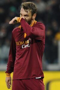 Roma, out anche De Rossi