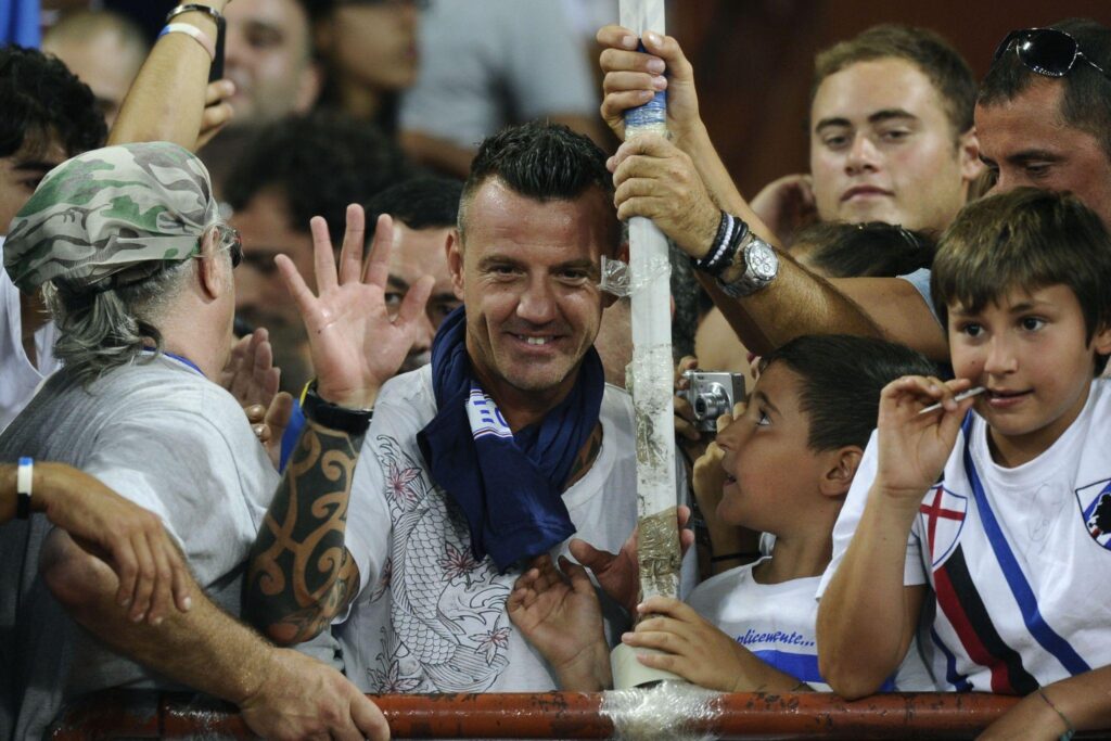 Ex Sampdoria, Flachi affascinato da una vetrina a San Benedetto del Tronto - FOTO 1 flachi francesco curva tifosi samp ifa