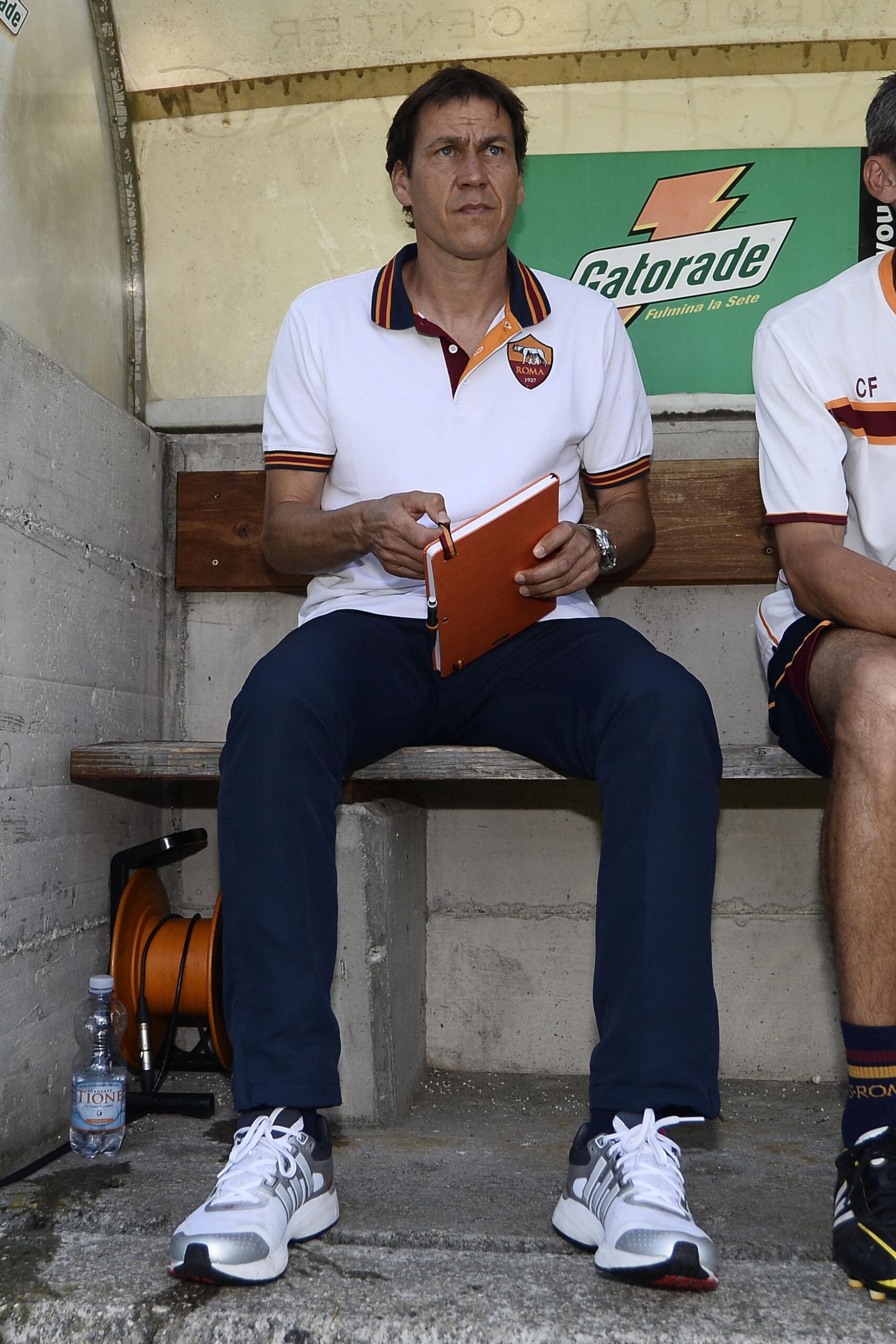 Rudi Garcia in conferenza stampa per Roma - Samp 26 garcia rudi ritiro roma 2013 brunico seduto ifa scaled