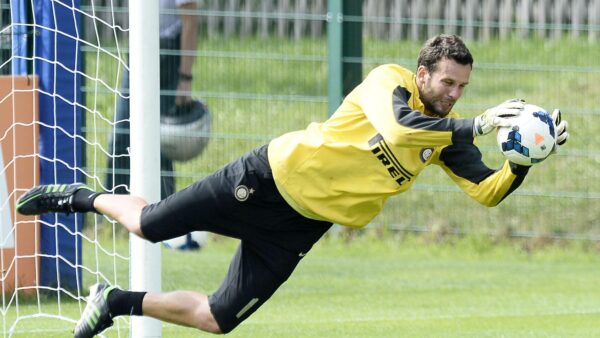 handanovic samir ritiro inter 2013 pinzolo tuffo allenamento ifa