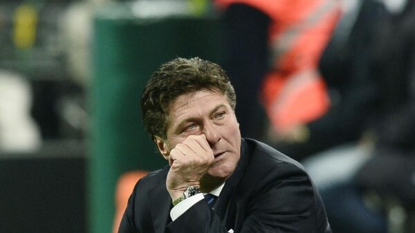 mazzarri accovacciato inter 2013 ifa