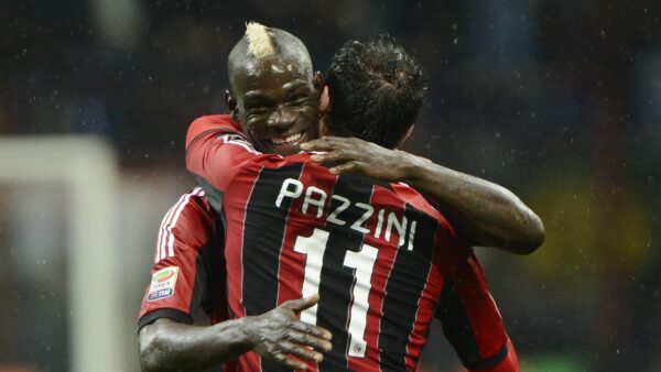 pazzini balotelli casa milan 2013 (abbraccio) ifa