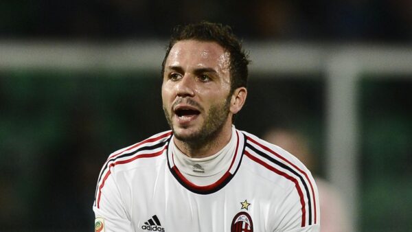 Pazzini 2012 away ifa