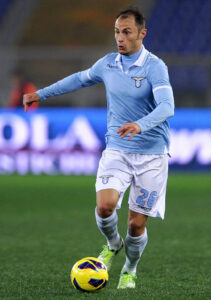 Radu: «In campo anche con un piede rotto». A Genova Cavanda ci sarà