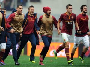 Roma, nuova maglia contro la Samp in Coppa Italia