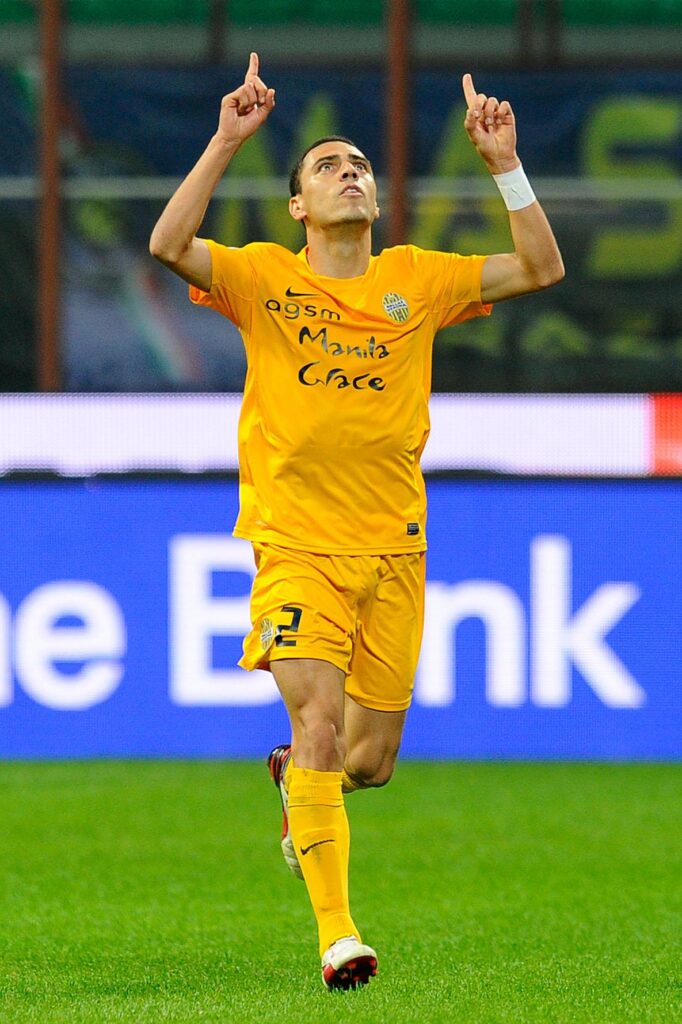Romulo: «Troppe lacune difensive, ma pronti per la Samp» 1 romulo esulta verona away 2013 ifa