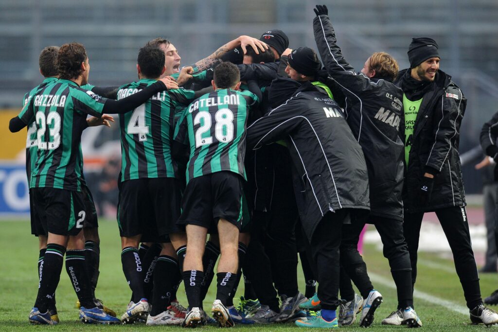 Sassuolo-Samp, prezzi popolari al Mapei Stadium 1 sassuolo casa 2012 esultanza gruppo ifa