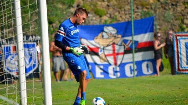 fiorillo con i piedi sn24