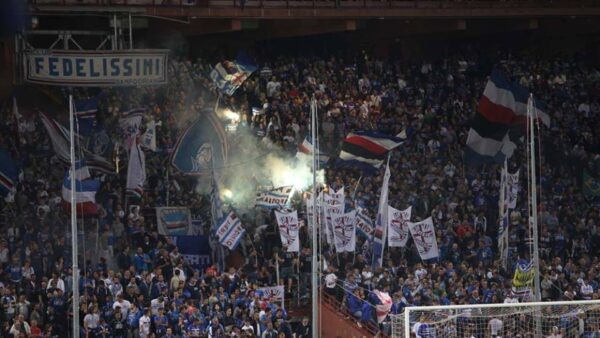 gradinata sud sampdoria roma3 gerolamocalcagno