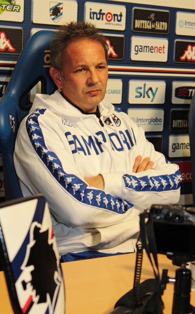 La carriera di Sinisa: «Ti sputava addosso pur di vincere. Competitivo pure a scuola» 1 mihajlovic sinsa sala stampa1 marinabollini