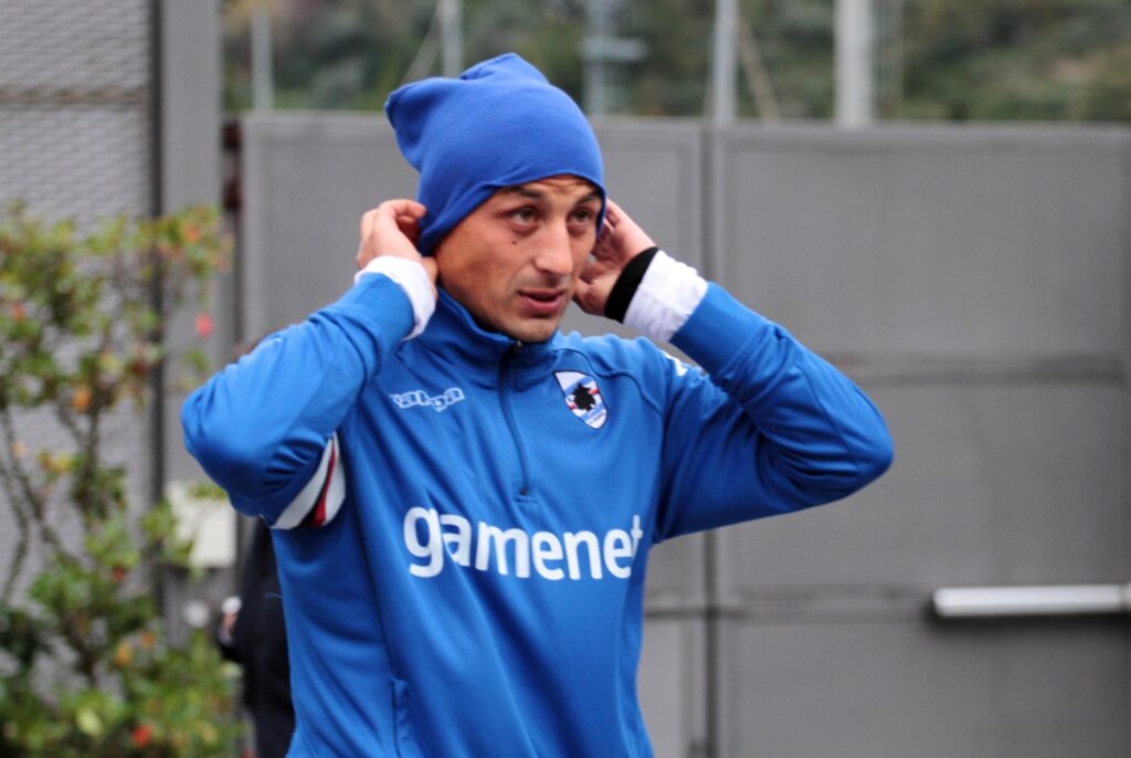 In cinque si allenano a Bogliasco pensando al Catania 1 palombo angelo con cappellino marinabollini