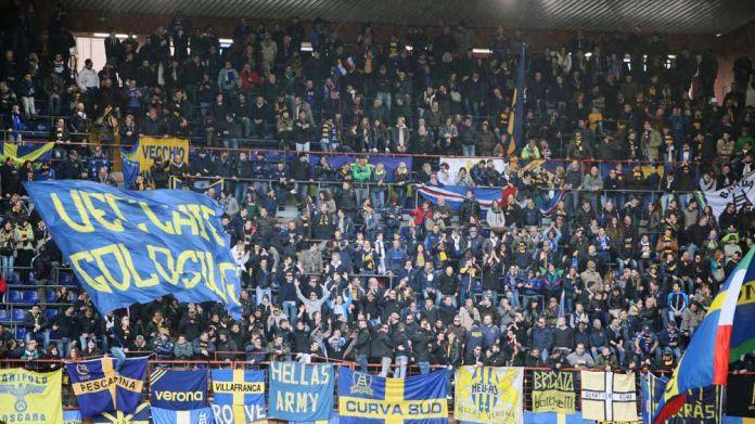 tifosi-hellas-gabbia-samp-gerolamocalcagno