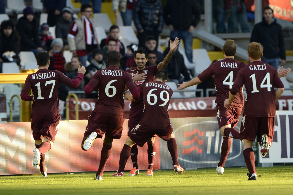 Simona Ventura twitta il ridicolo: «Toro penalizzato» 1 torino esulta maglia granata 2012 ifa
