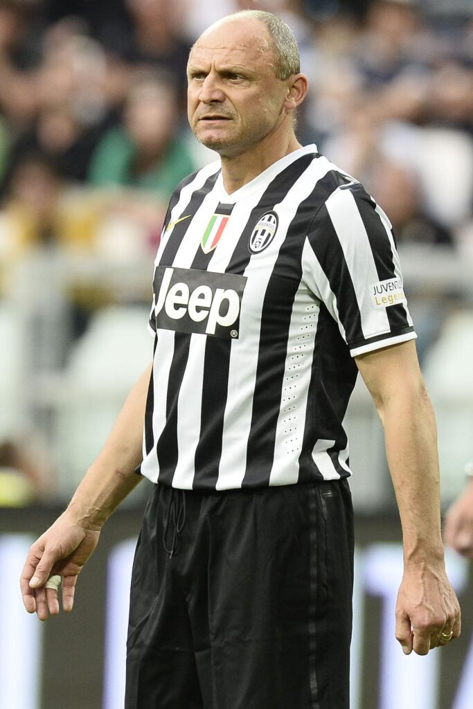 Vierchowod:«Il bambino che è in me tifa Juve. Il calciatore Samp» 1 vierchowod juventus giugno 2014 ifa