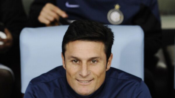 zanetti panchina sorride inter 2013 ifa